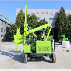 輪式護欄打樁機（小四輪打樁機）